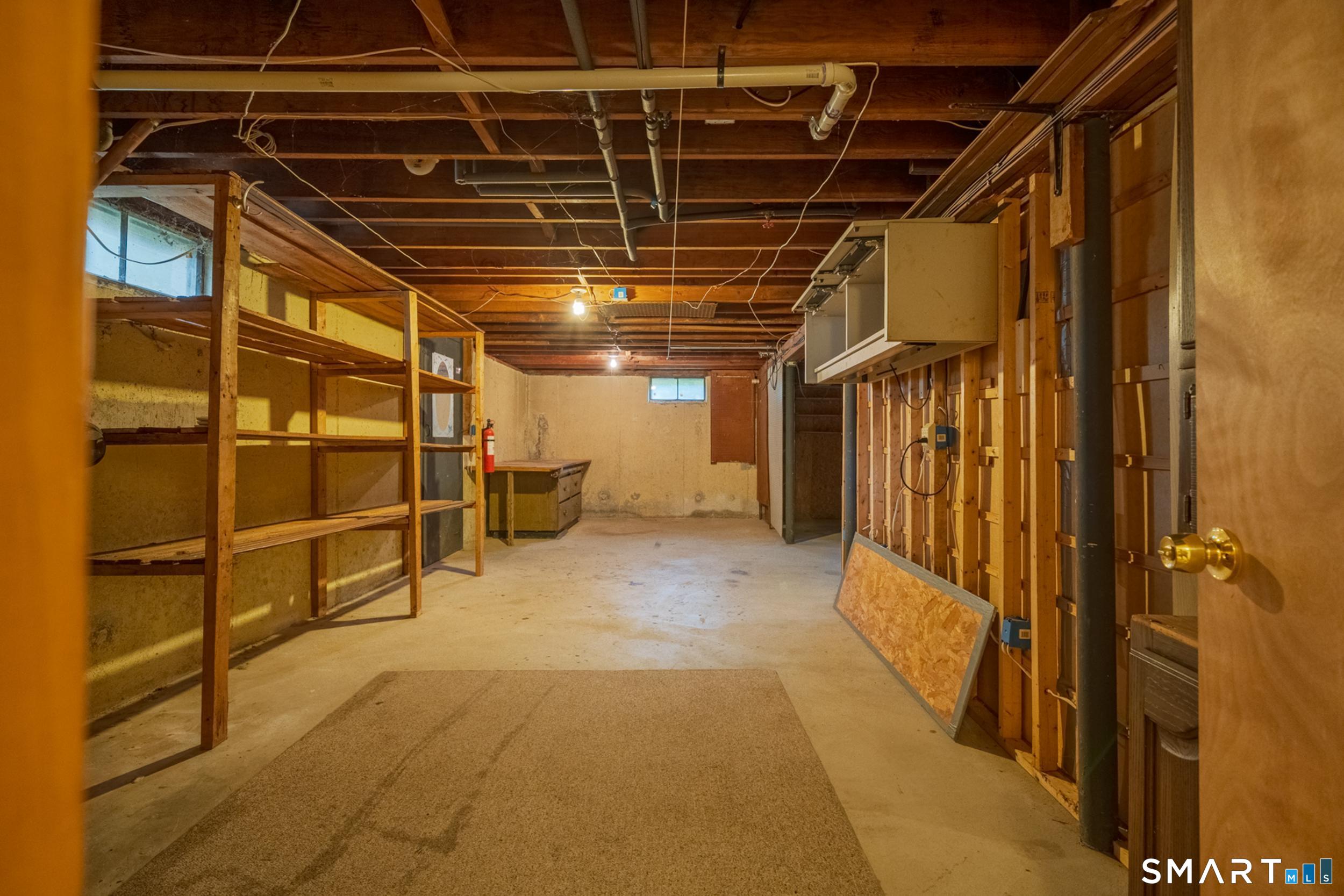 71 Crestwood Trail East Hartford CT 06118