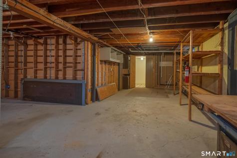 71 Crestwood Trail East Hartford CT 06118
