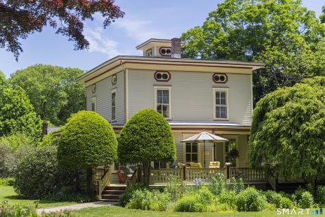 18 Church Street Redding CT 06896