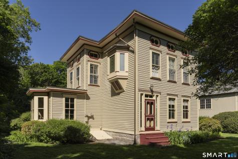 18 Church Street Redding CT 06896