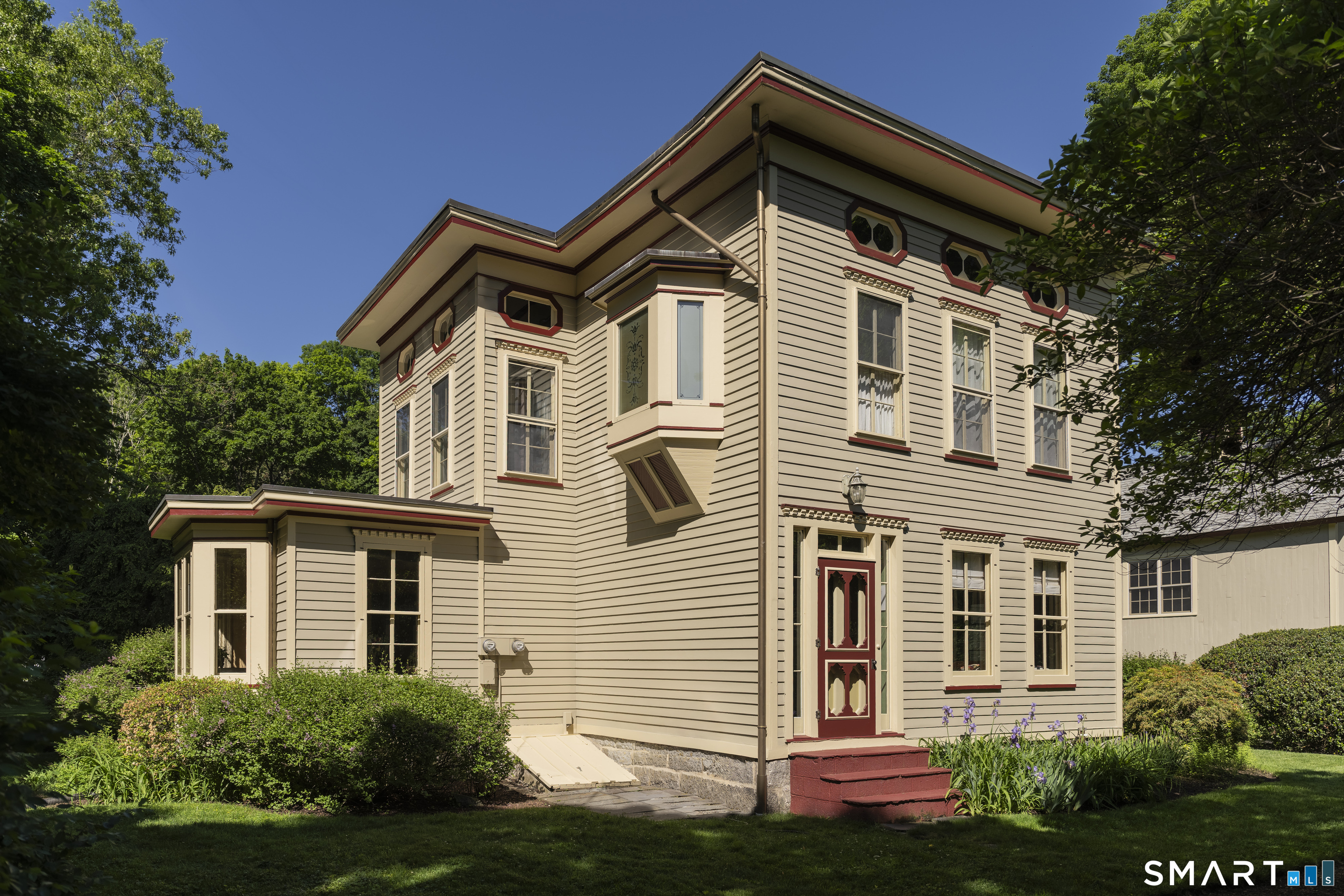 18 Church Street Redding CT 06896