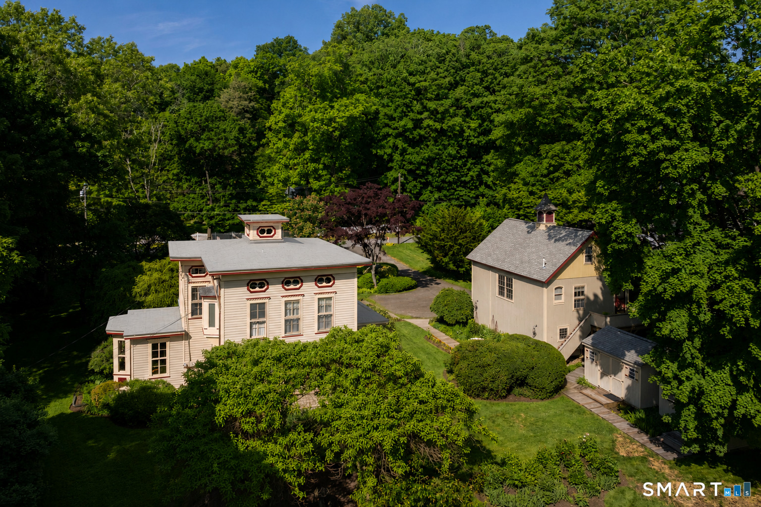 18 Church Street Redding CT 06896