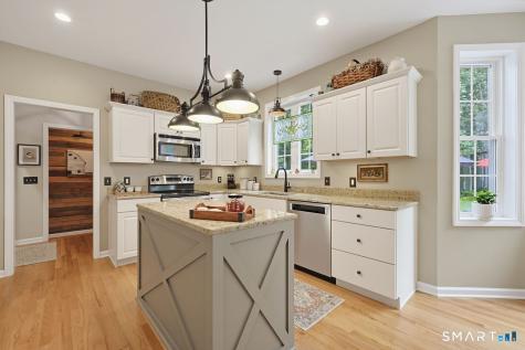 34 Foxglove Circle Haddam CT 06441