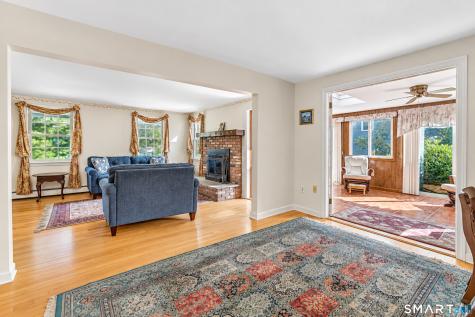 7 Barrett Drive East Lyme CT 06357