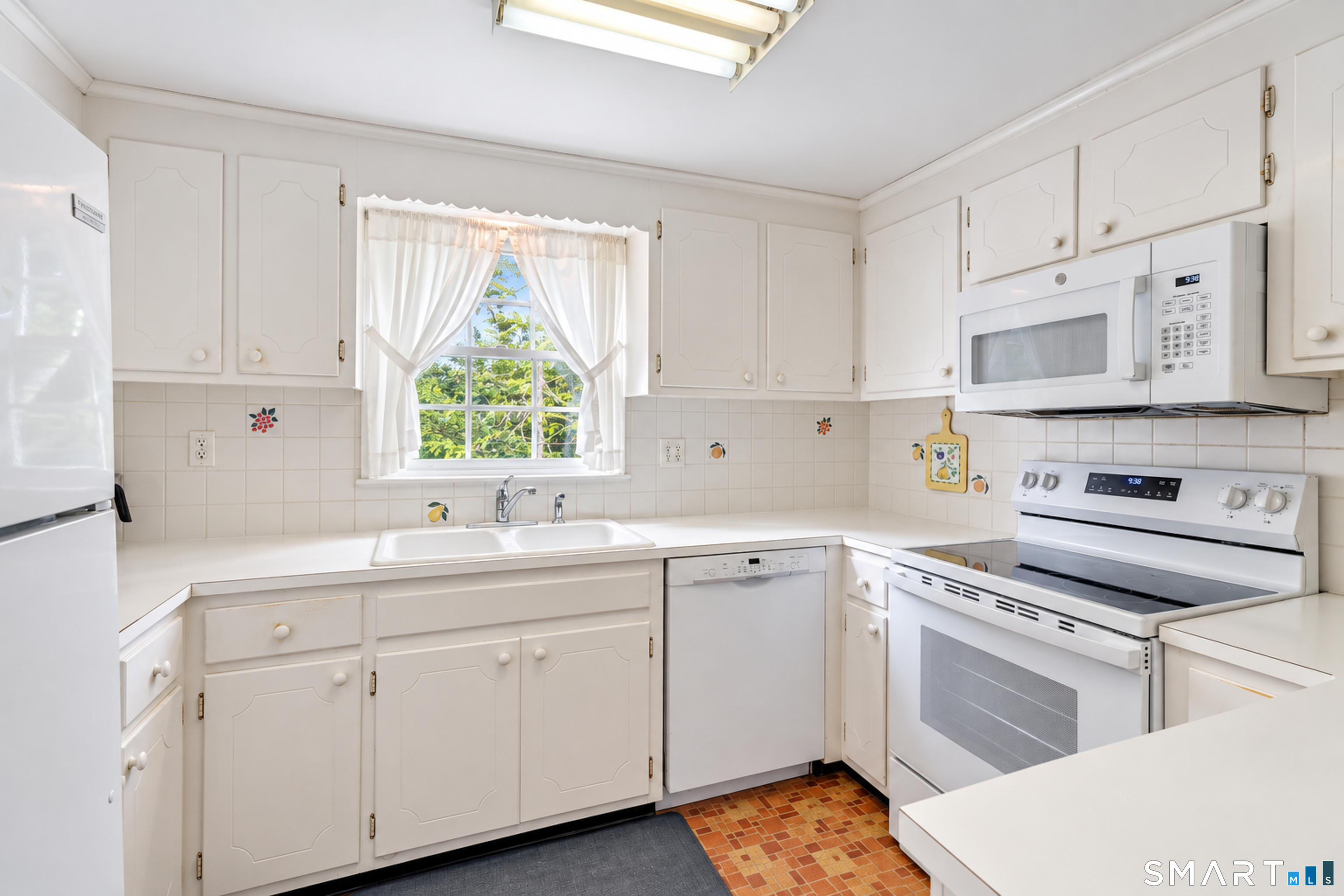 7 Barrett Drive East Lyme CT 06357