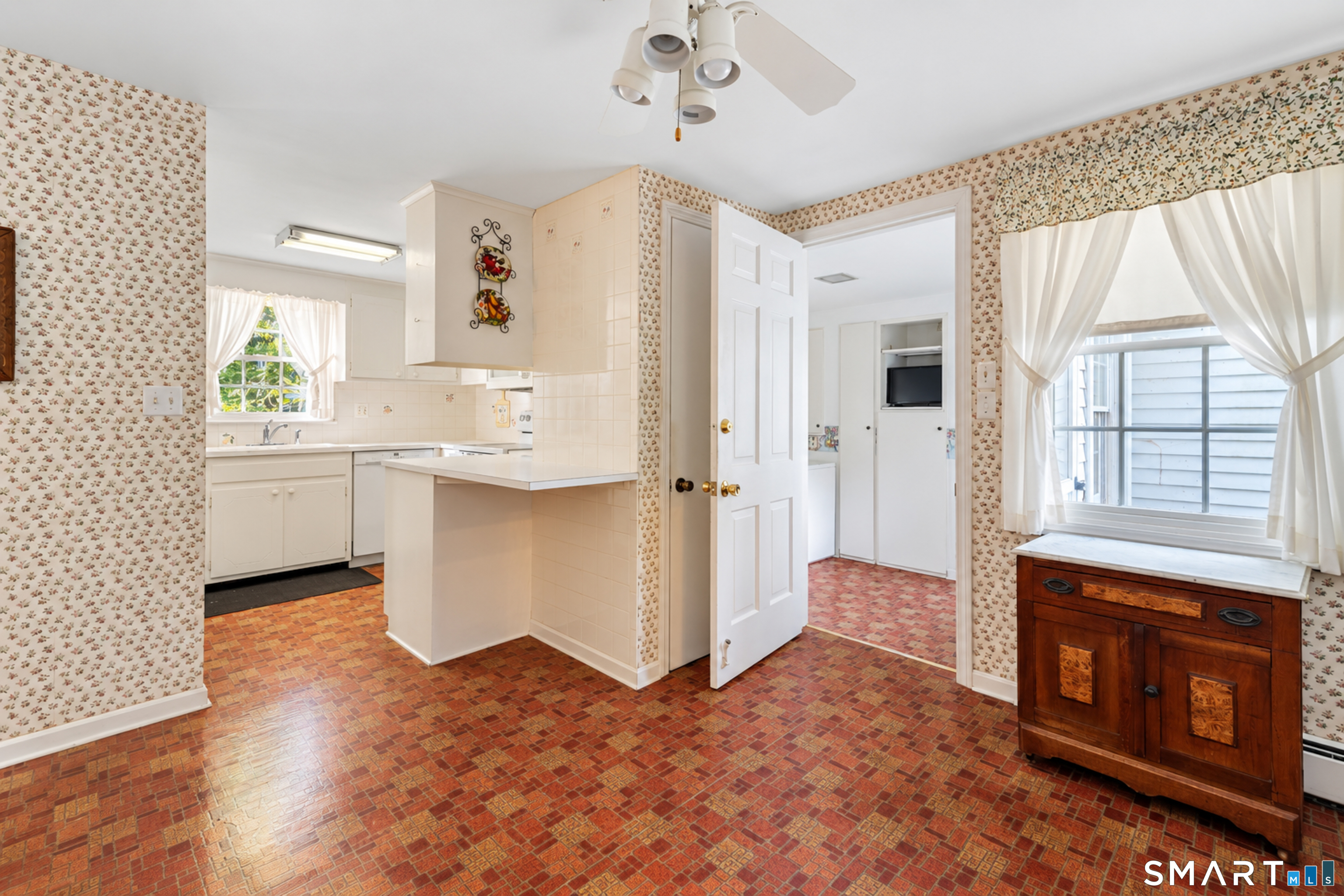 7 Barrett Drive East Lyme CT 06357