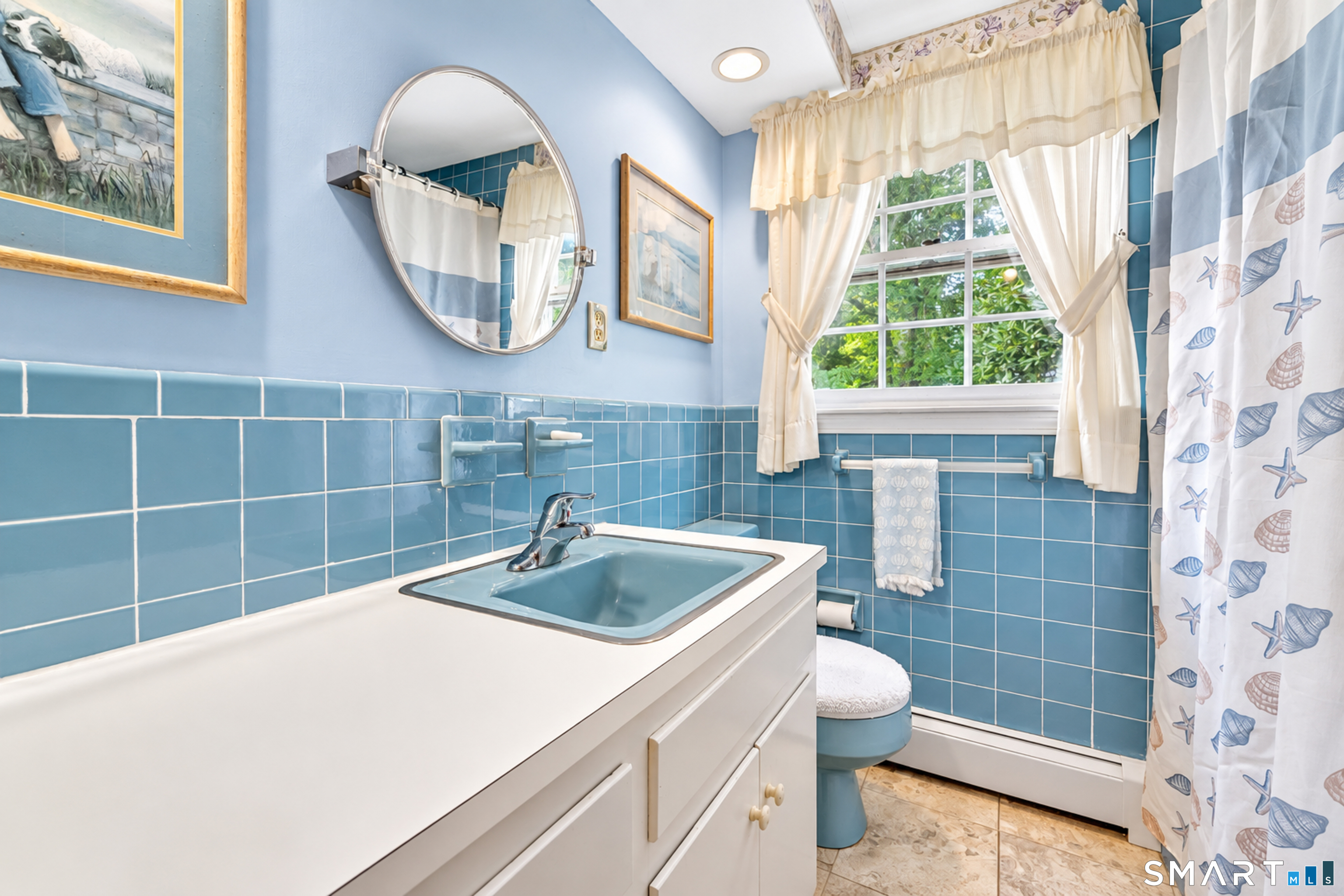 7 Barrett Drive East Lyme CT 06357