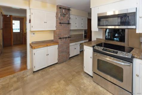 46 Hemlock Drive Deep River CT 06417