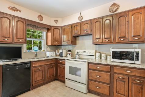 8 Settlers Road Bethel CT 06801