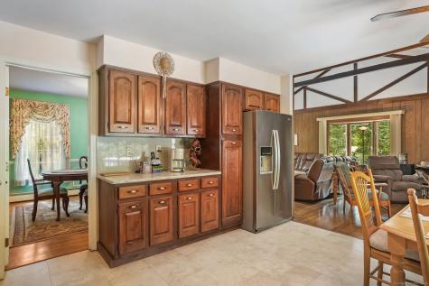 8 Settlers Road Bethel CT 06801