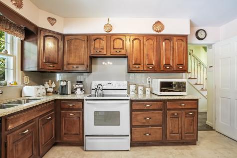 8 Settlers Road Bethel CT 06801