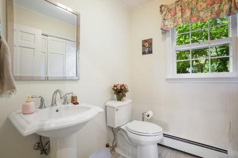 8 Settlers Road Bethel CT 06801