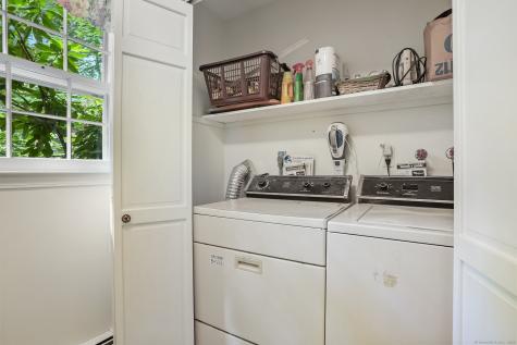 8 Settlers Road Bethel CT 06801