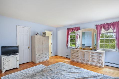 8 Settlers Road Bethel CT 06801