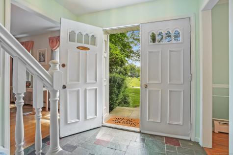 8 Settlers Road Bethel CT 06801