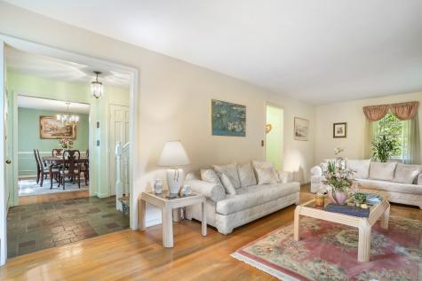 8 Settlers Road Bethel CT 06801