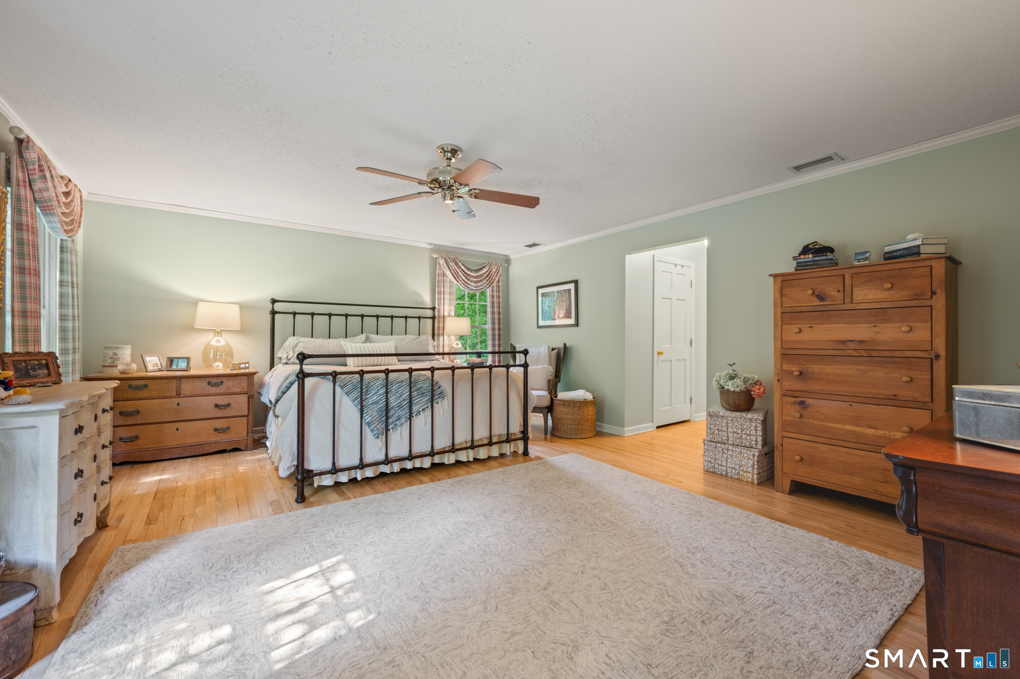 82 Beverly Drive Avon CT 06001