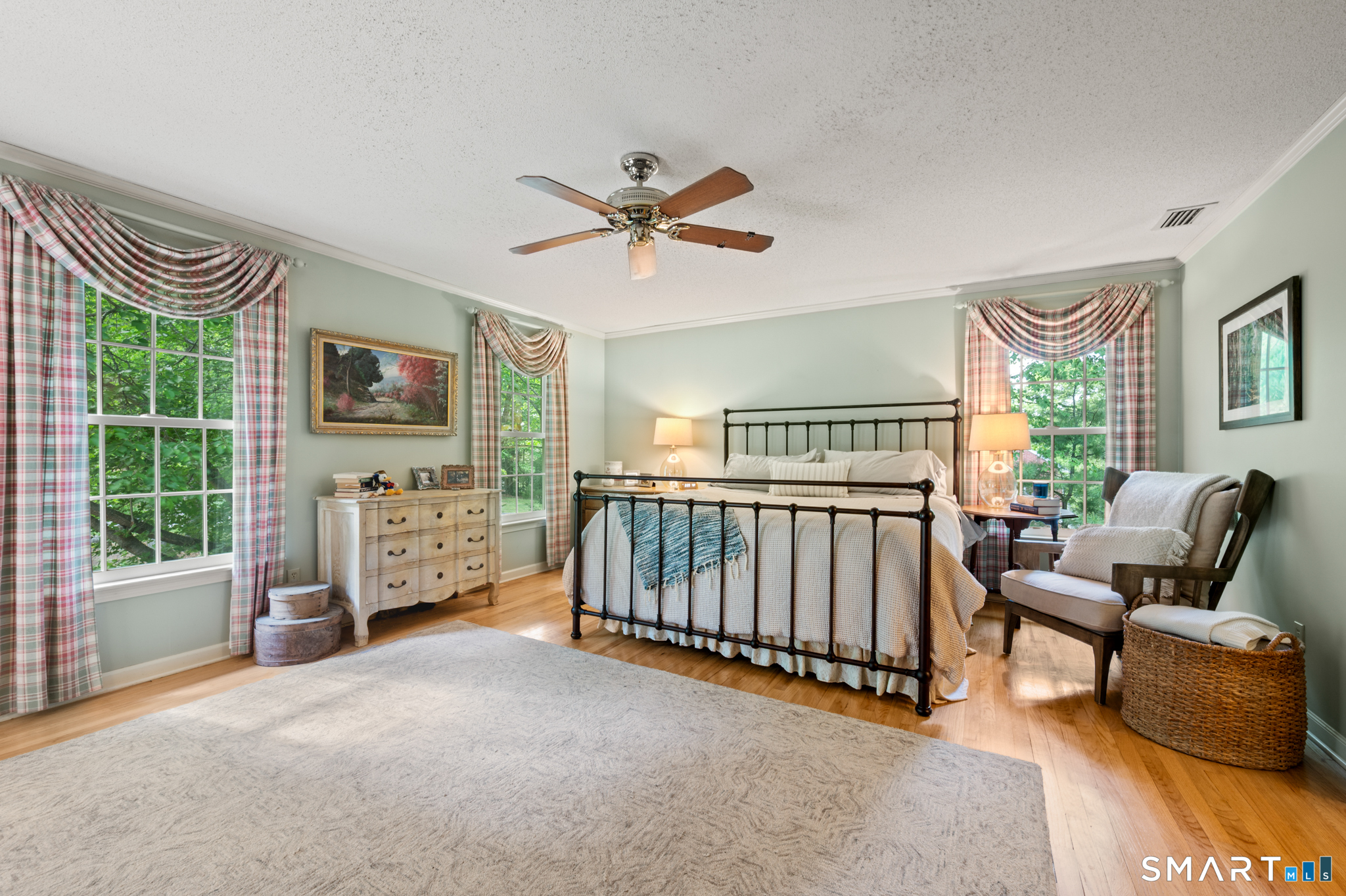 82 Beverly Drive Avon CT 06001