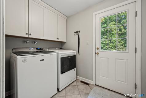 82 Beverly Drive Avon CT 06001