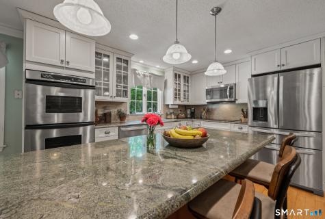 82 Beverly Drive Avon CT 06001