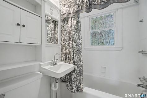 107 Horse Pond Road Madison CT 06443
