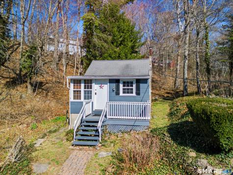 107 Horse Pond Road Madison CT 06443