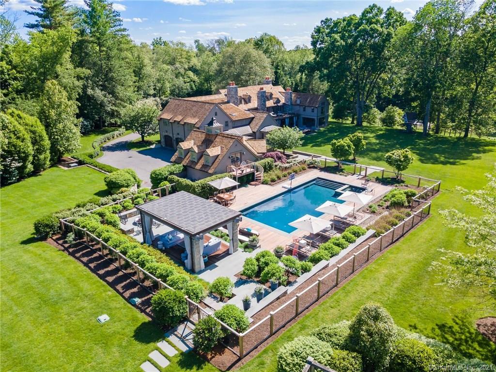 358 Lukes Wood Road New Canaan CT 06840