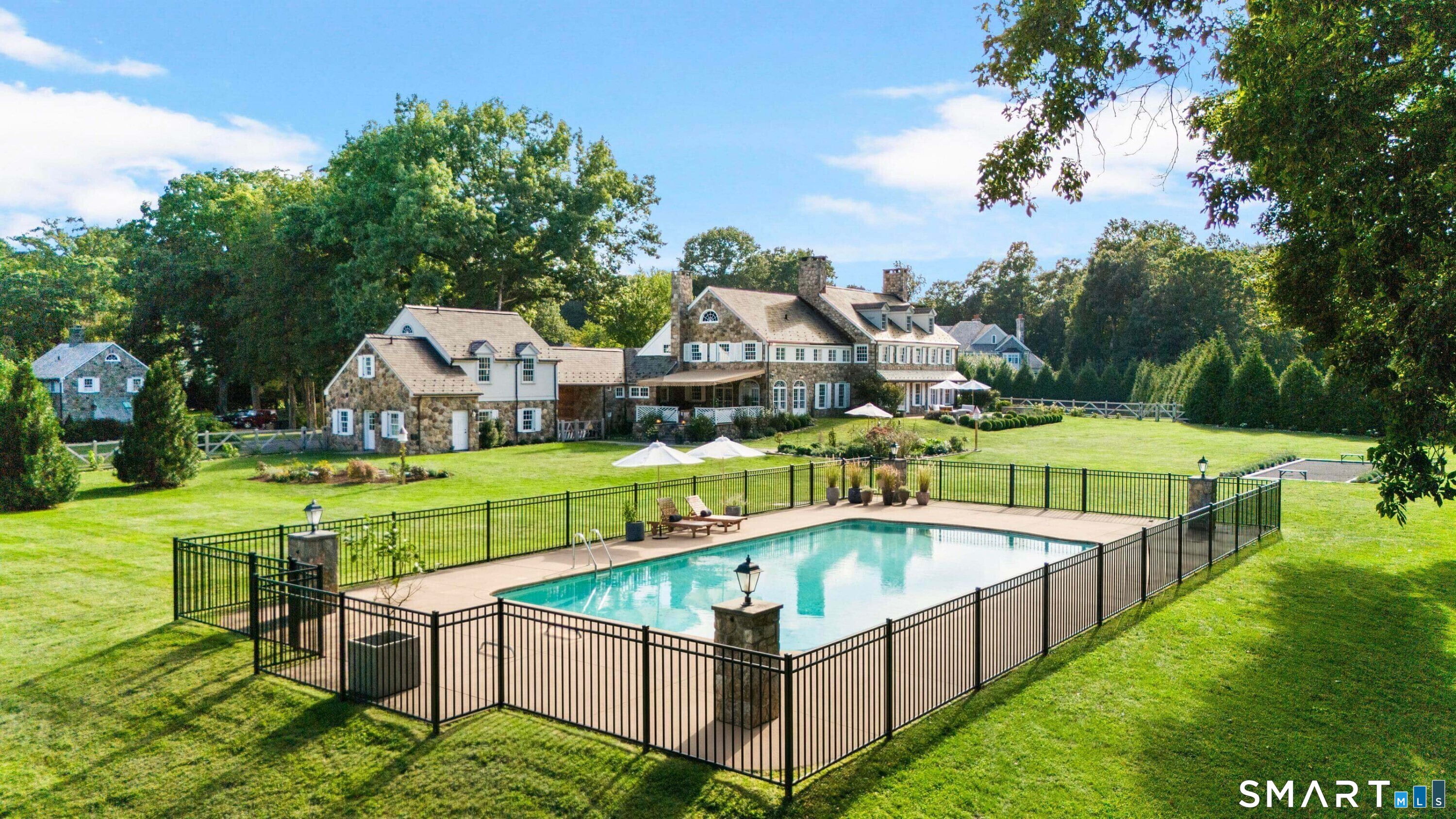 78 & 92 Pastures Lane New Canaan CT 06840
