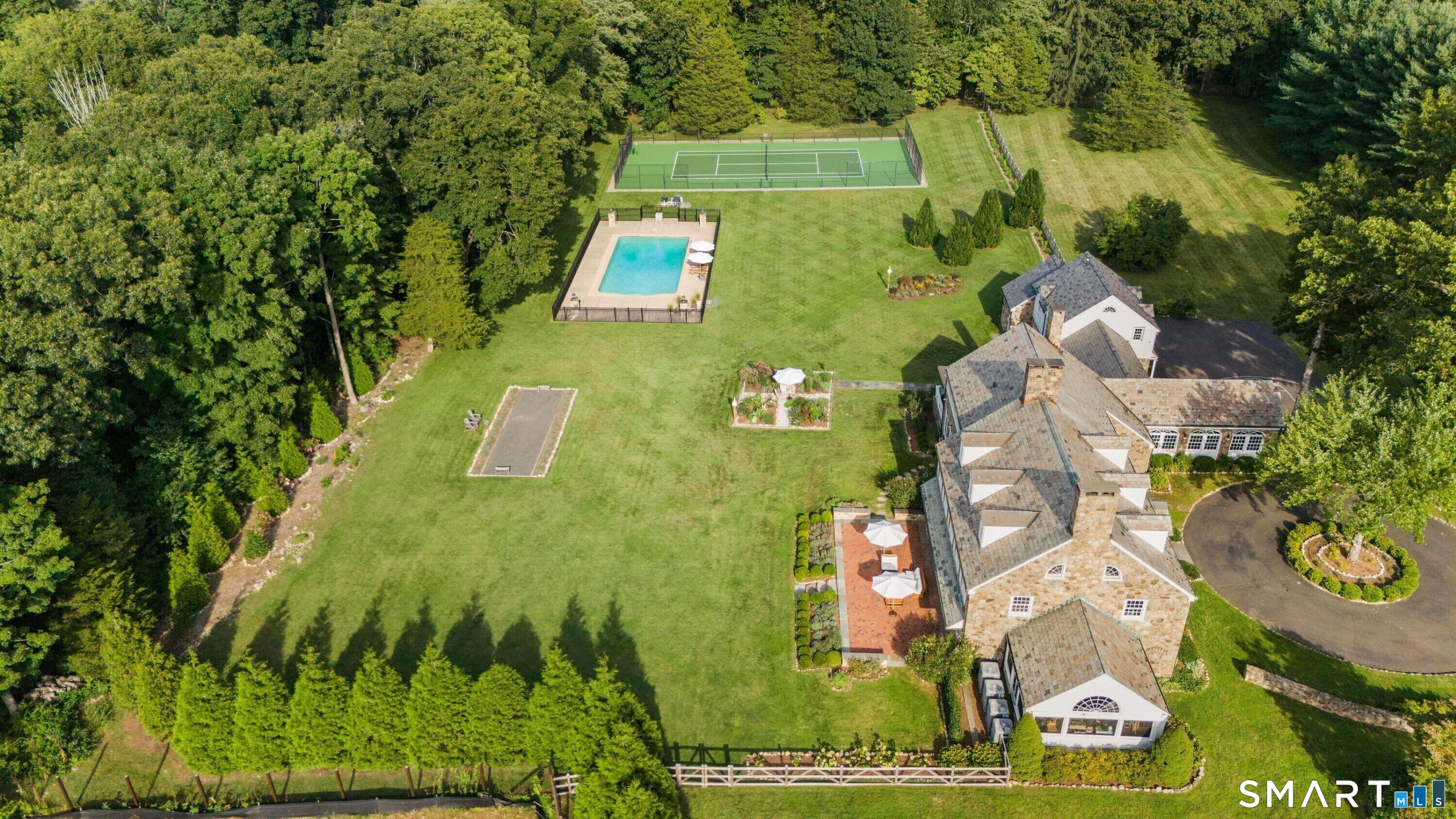 78 & 92 Pastures Lane New Canaan CT 06840
