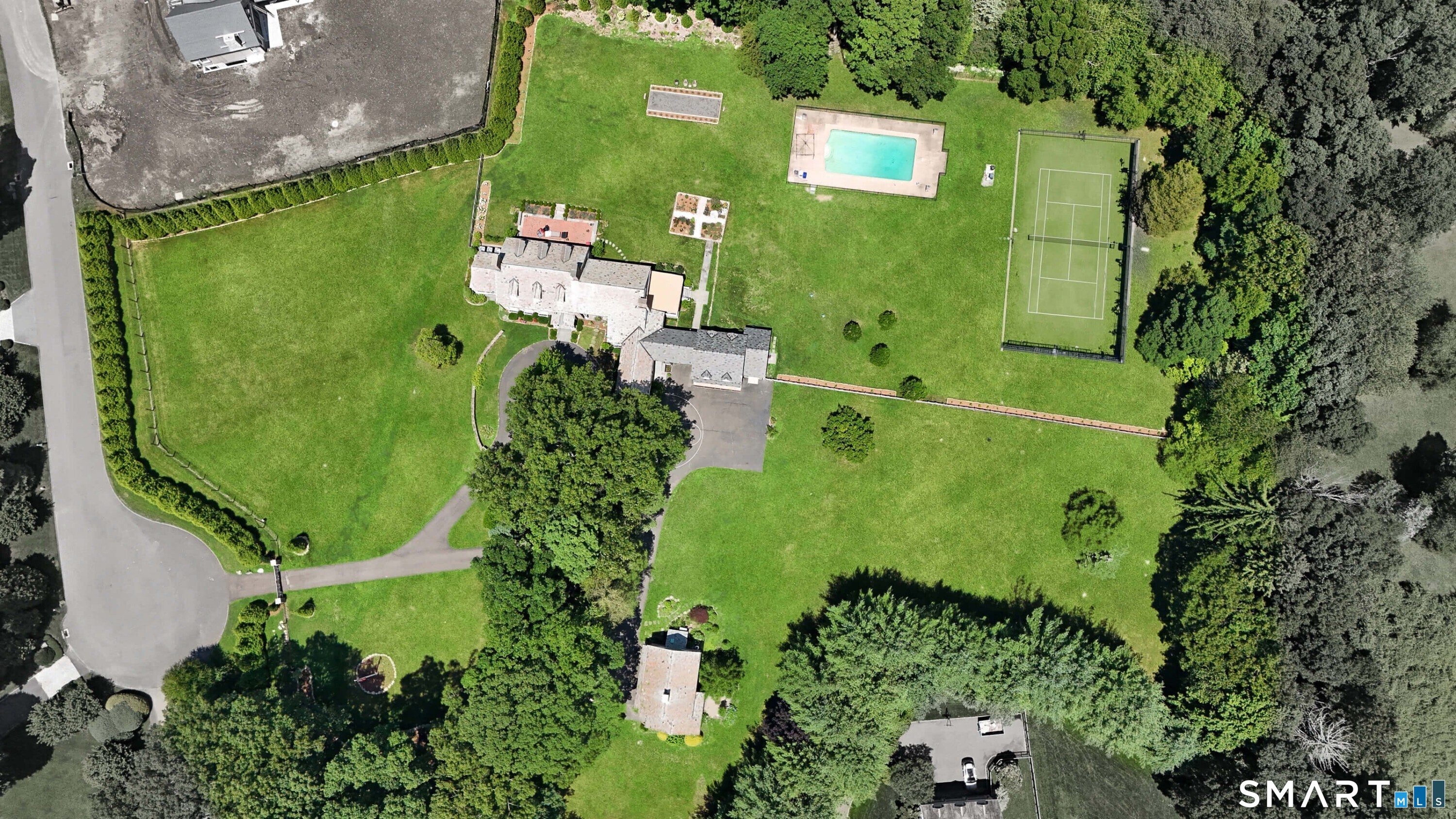 78 & 92 Pastures Lane New Canaan CT 06840