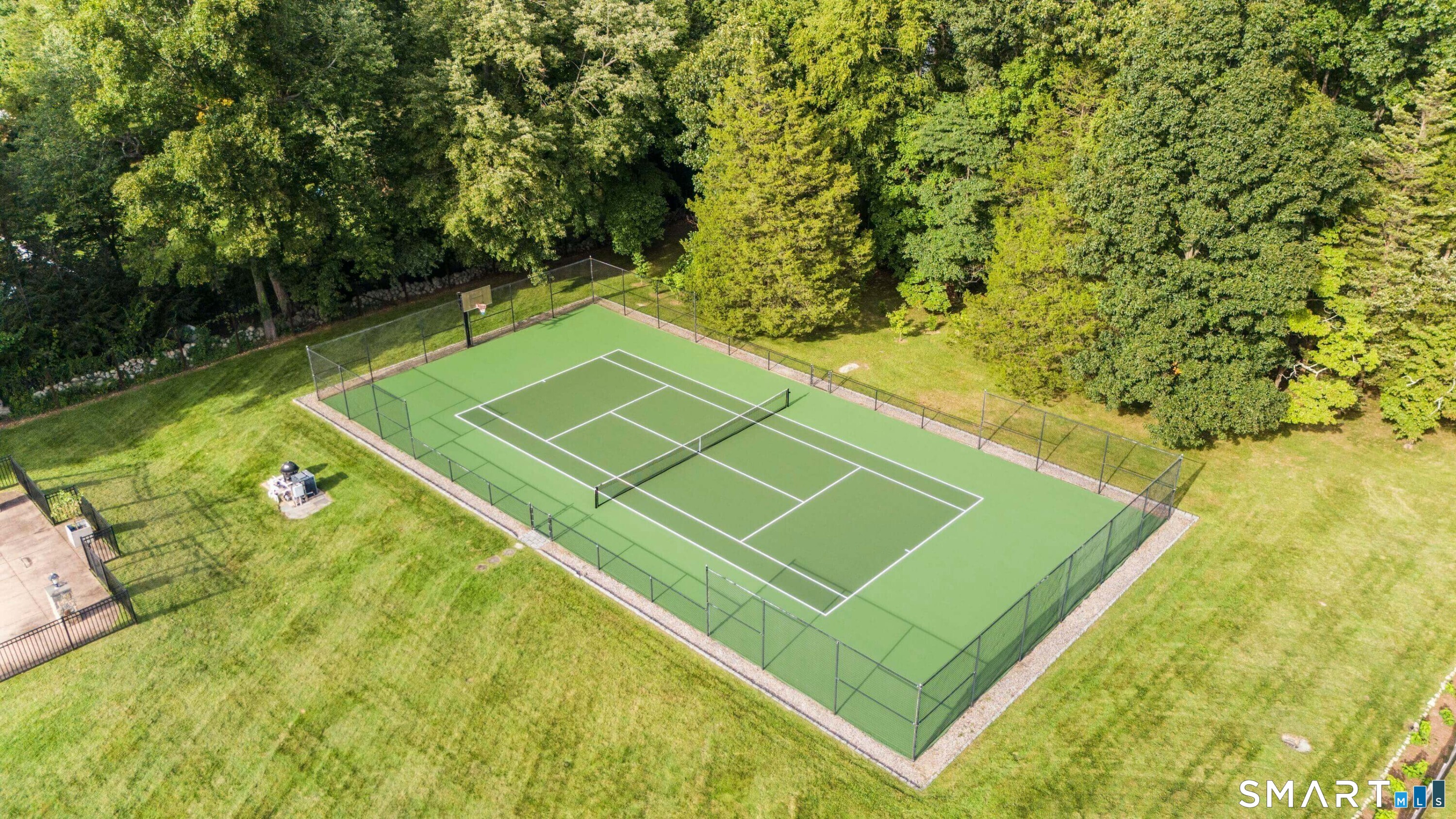 78 & 92 Pastures Lane New Canaan CT 06840