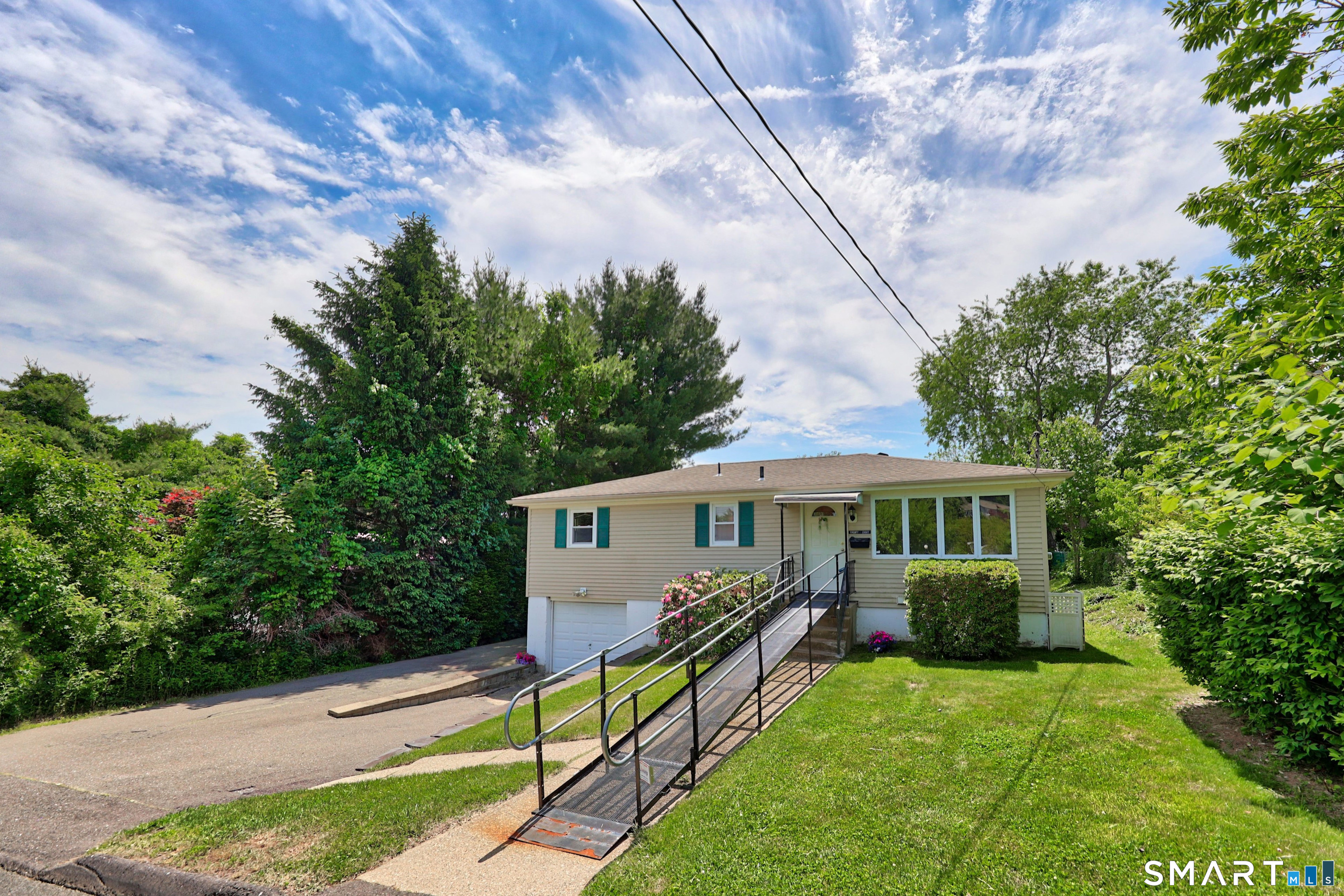 28 Vittorio Street Watertown CT 06779