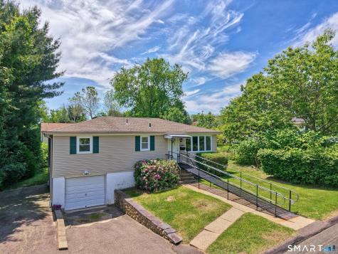28 Vittorio Street Watertown CT 06779