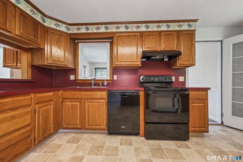 28 Vittorio Street Watertown CT 06779
