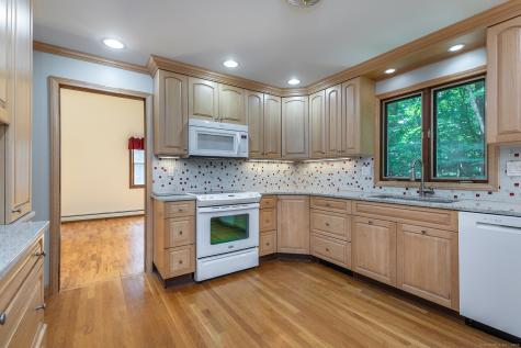 159 State Route 37 New Fairfield CT 06812