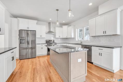 28 Hunting Ridge Road Middlebury CT 06762