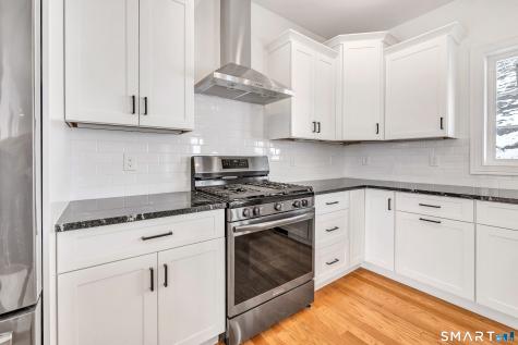28 Hunting Ridge Road Middlebury CT 06762