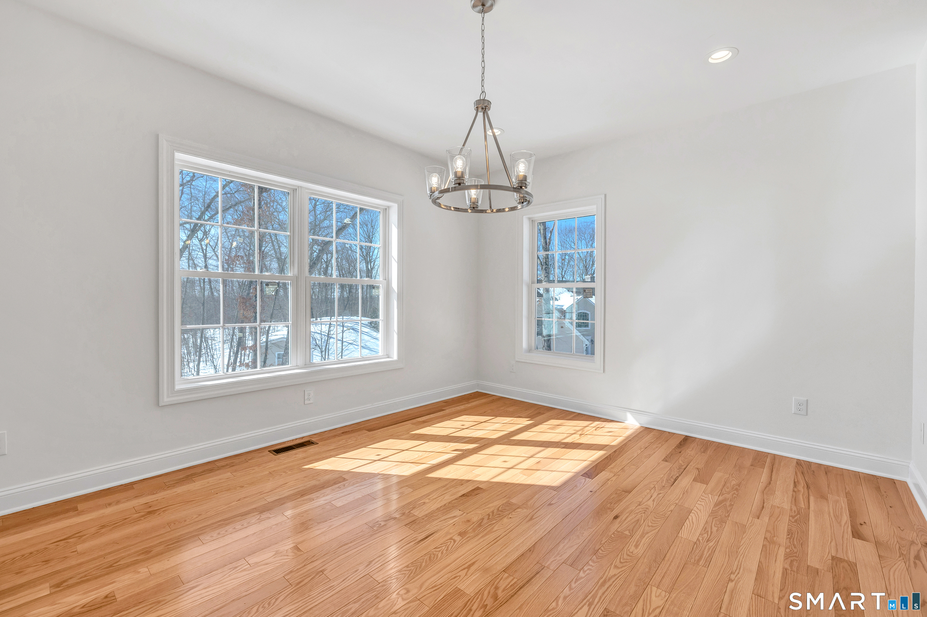 28 Hunting Ridge Road Middlebury CT 06762