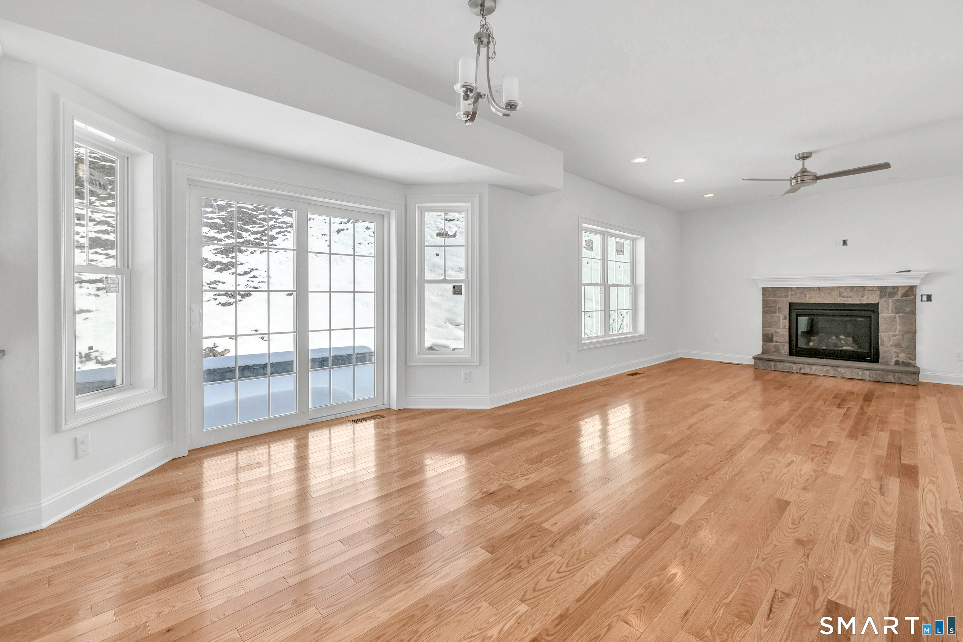 28 Hunting Ridge Road Middlebury CT 06762