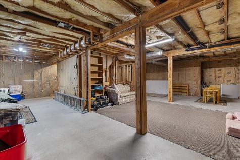 2 Pease Farm Road Ellington CT 06029