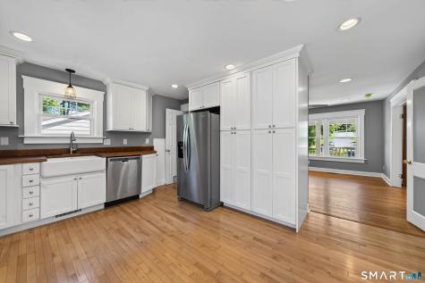 9 Rose Hill Road Branford CT 06405