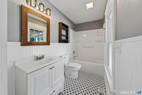 9 Rose Hill Road Branford CT 06405