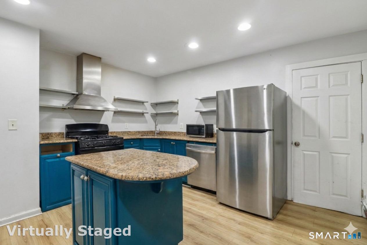 37 Manhan Street Waterbury CT 06710
