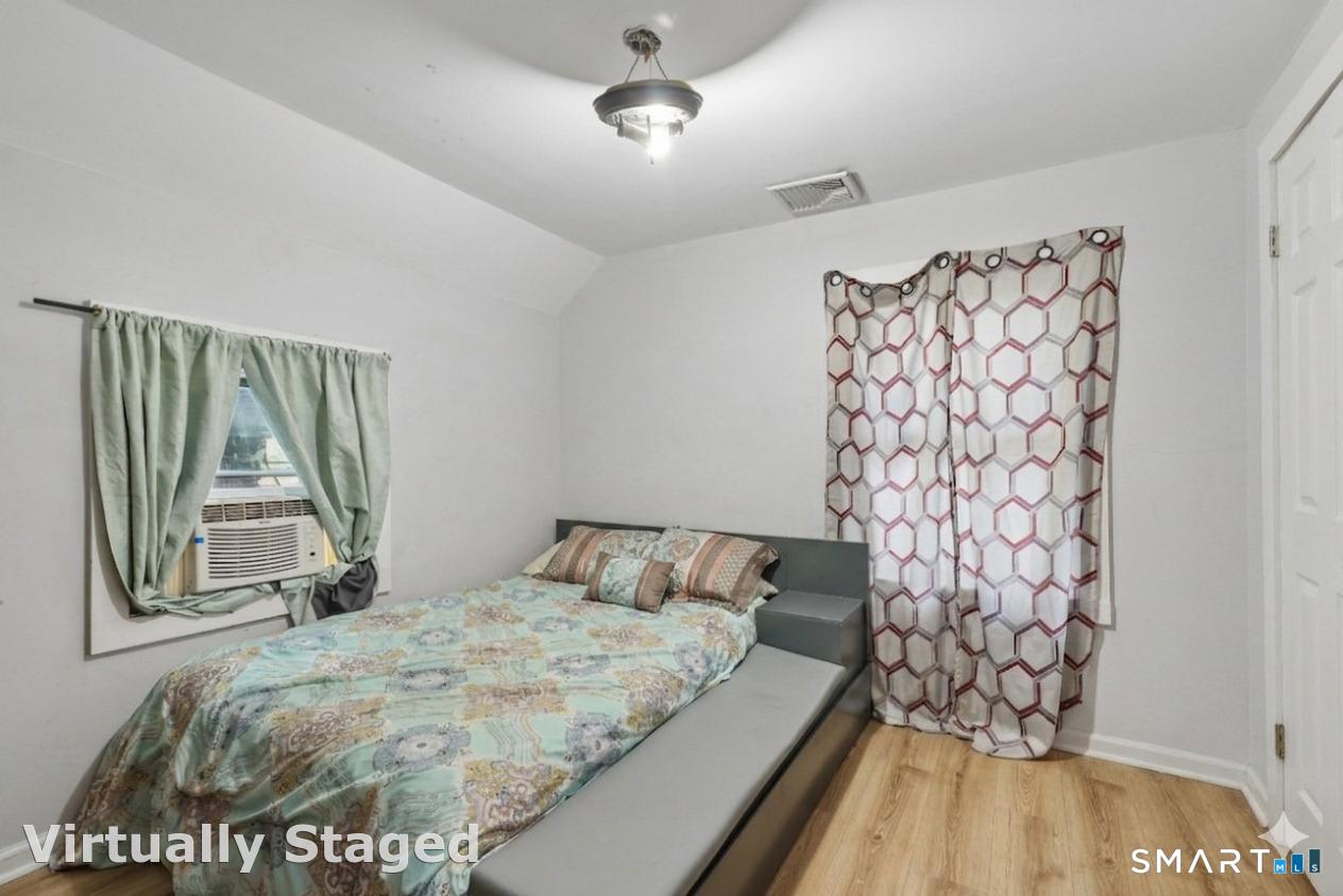 37 Manhan Street Waterbury CT 06710