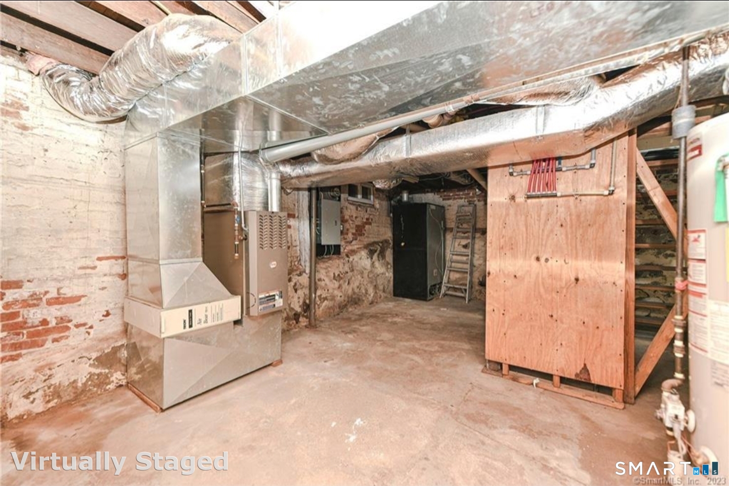 37 Manhan Street Waterbury CT 06710