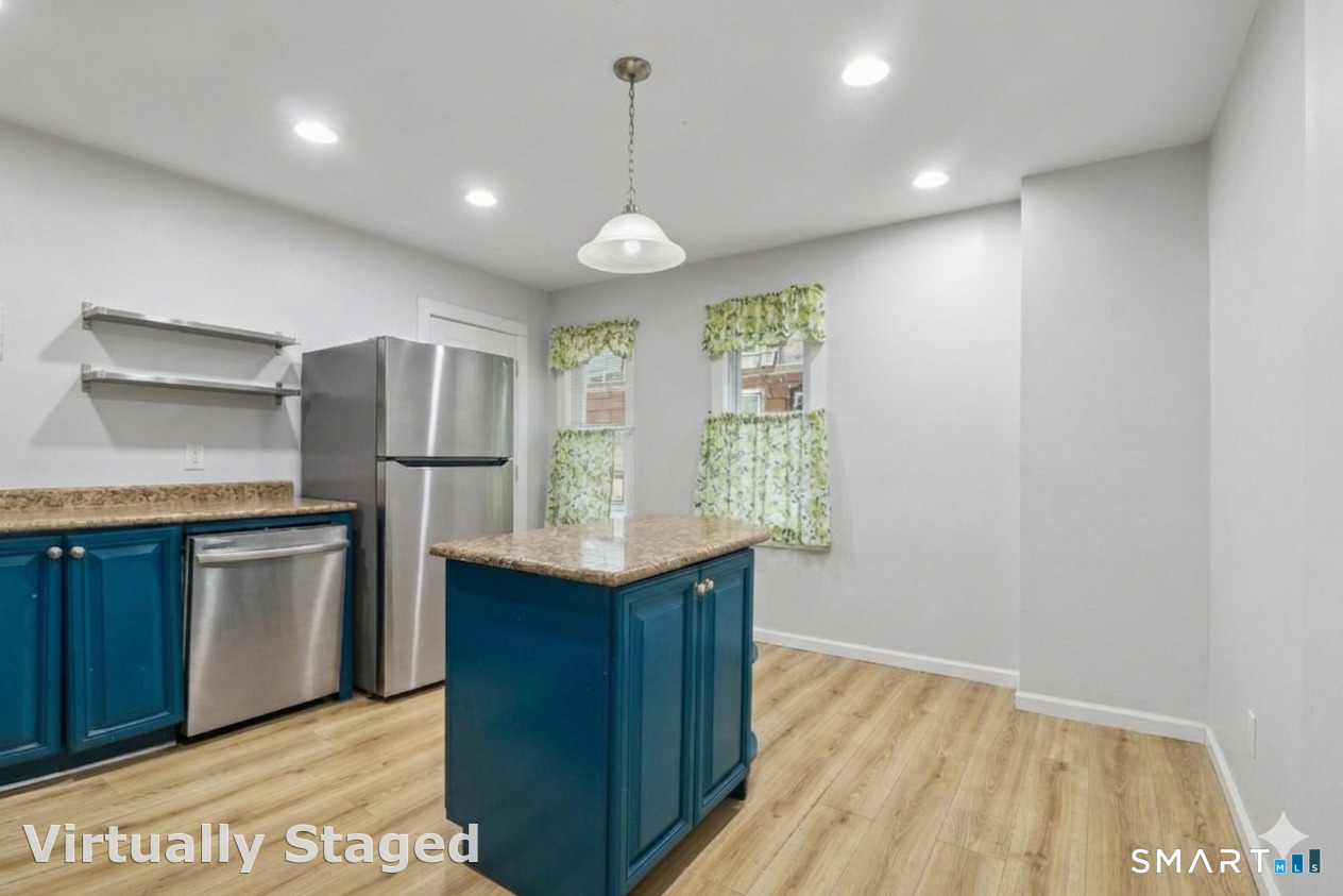 37 Manhan Street Waterbury CT 06710