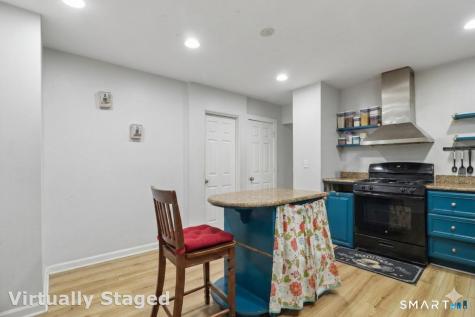 37 Manhan Street Waterbury CT 06710
