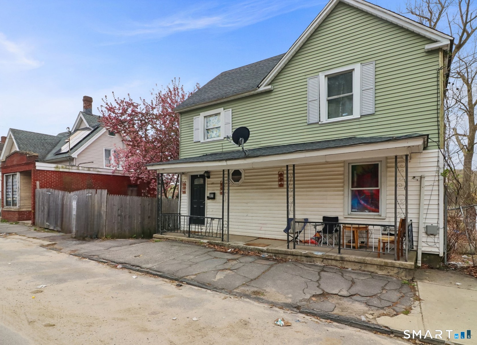 37 Manhan Street Waterbury CT 06710