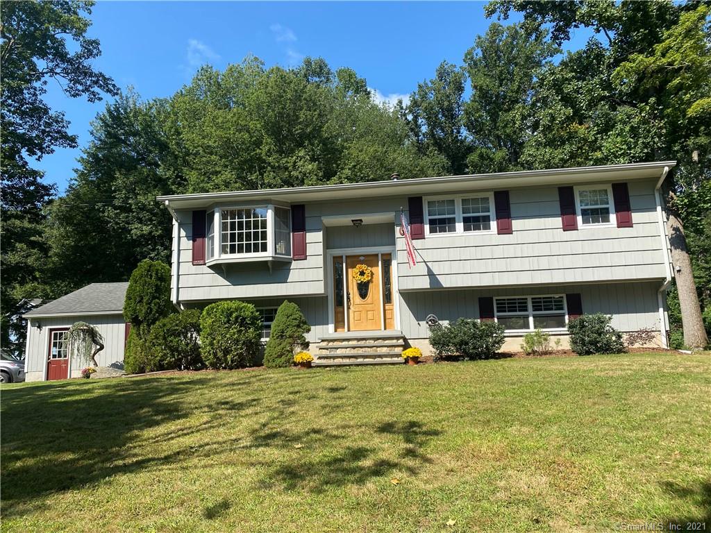 265 Pastors Walk Monroe CT 06468