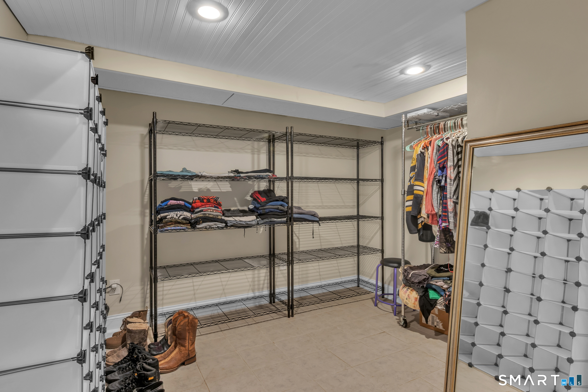24 Montano Road Enfield CT 06082